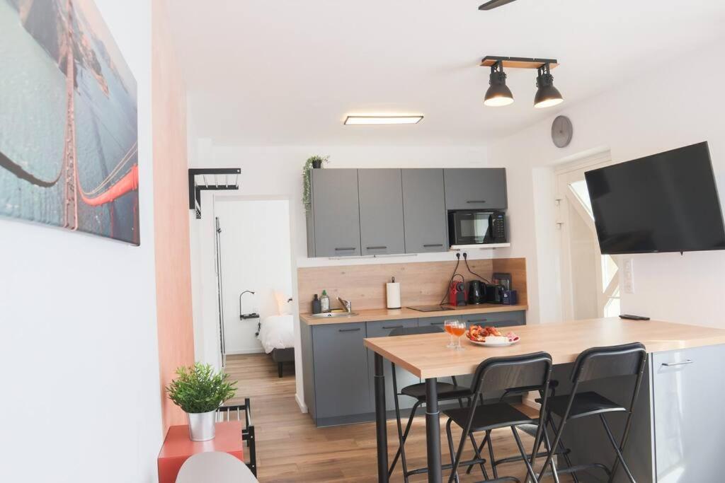 {Le Factory}, Proche Euroairport Apartment Saint-Louis  Bagian luar foto